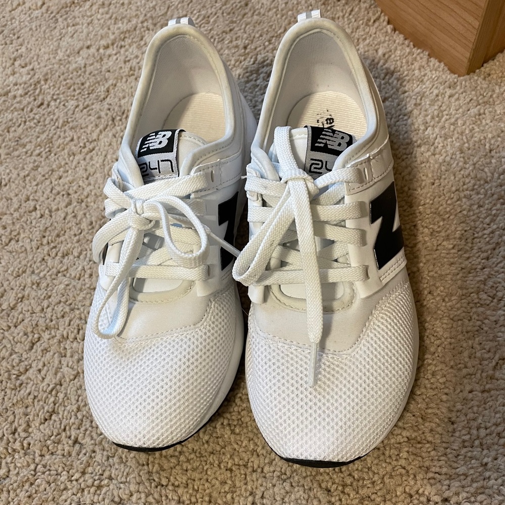 New Balance Kids Sz 3